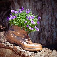 Keramický květináč - vysoká bota 26 x 13 cm