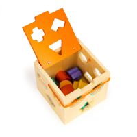 Vzdělávací třídička dřevěných kostek s bloky
