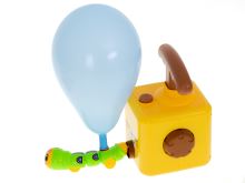 Aerodynamický odpalovač balónků pro kočky